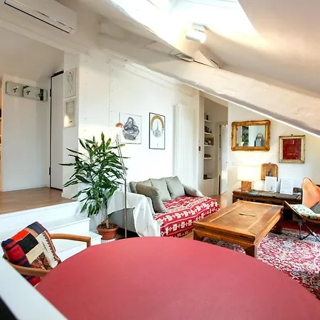 Kate's House דירה